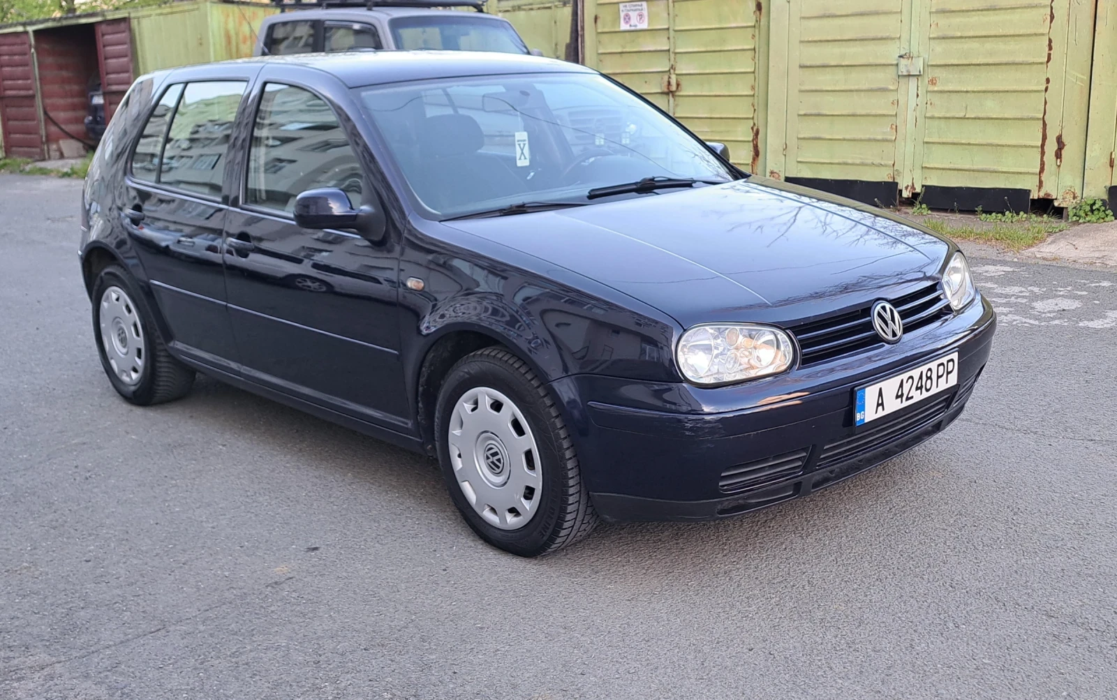 VW Golf 1.6SR/101/газ - изображение 3