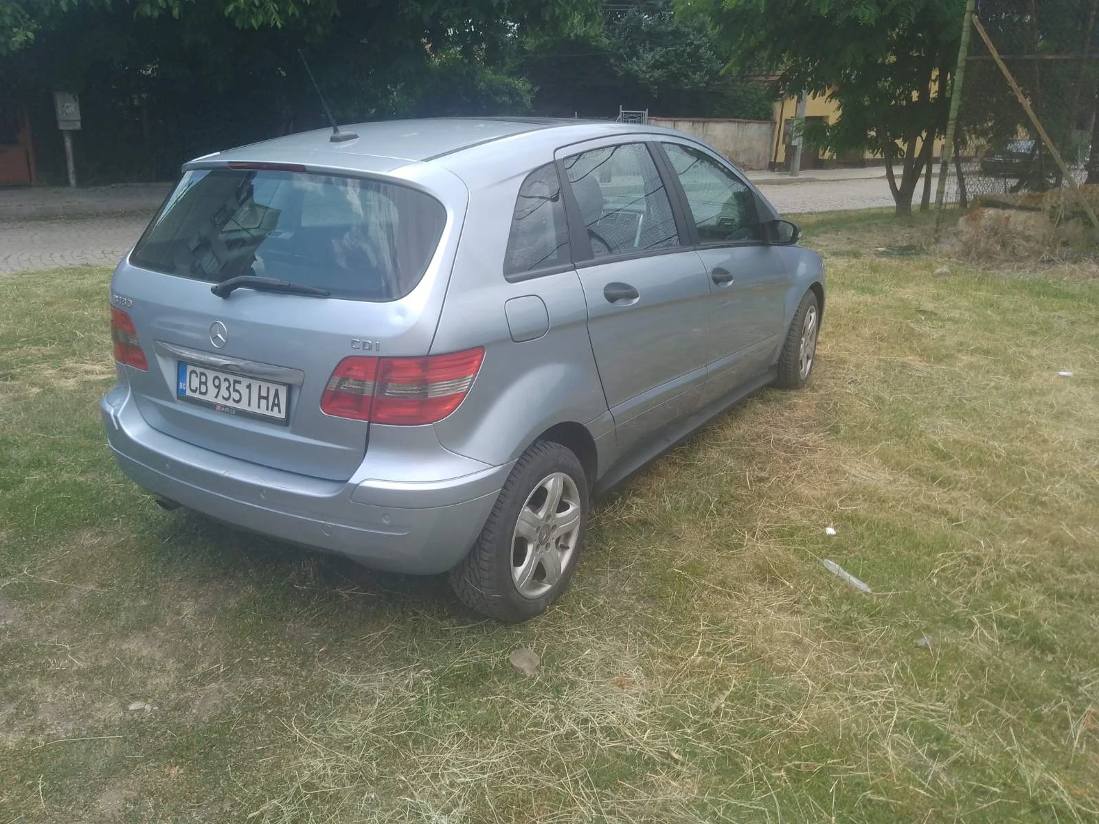 Mercedes-Benz B 180  - изображение 8