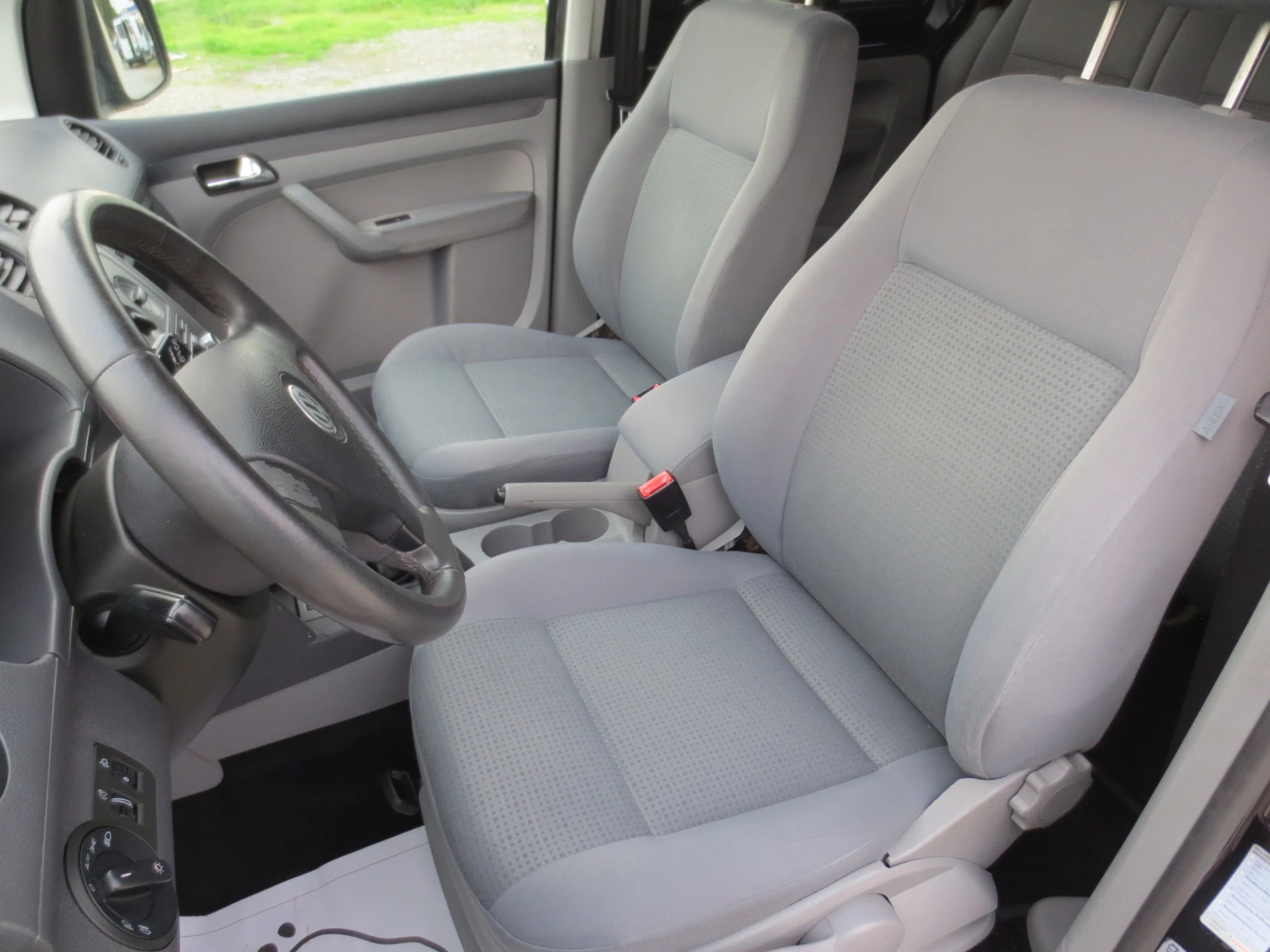 VW Caddy 2.0 i METAH 7* MECTA - изображение 10