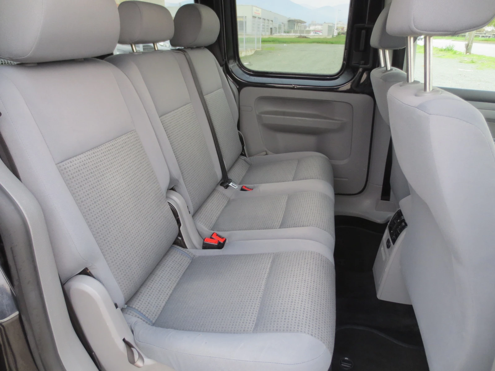 VW Caddy 2.0 i  | Mobile.bg   14