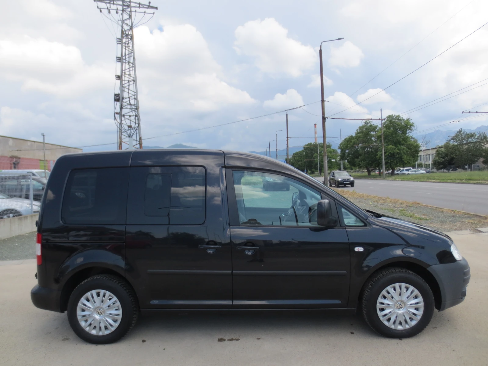VW Caddy 2.0 i , снимка 4 - Автомобили и джипове - 52638973