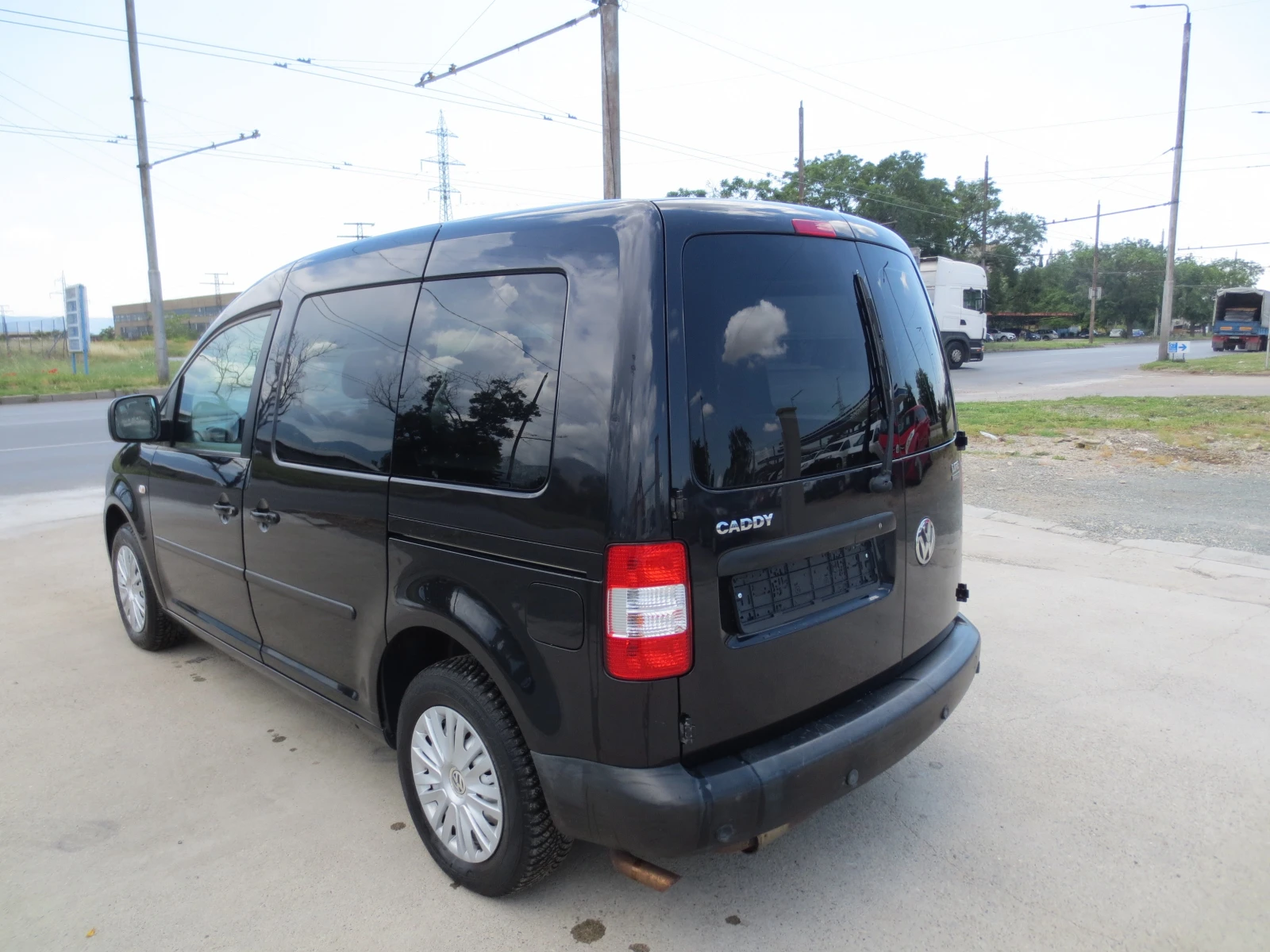 VW Caddy 2.0 i , снимка 7 - Автомобили и джипове - 52638973