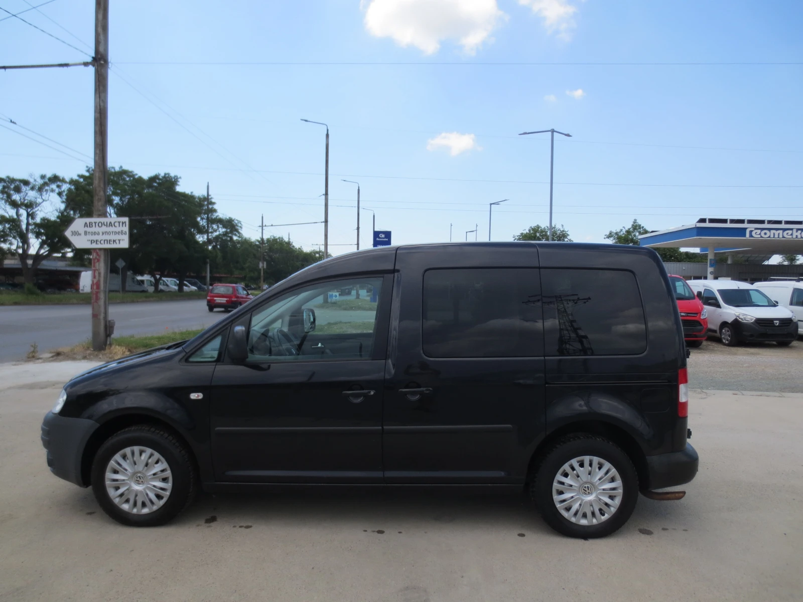 VW Caddy 2.0 i , снимка 8 - Автомобили и джипове - 52638973