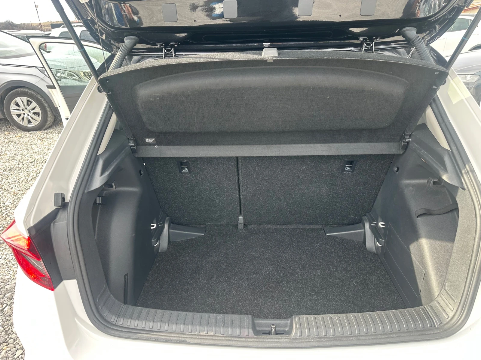 Skoda Fabia 1.0i 81HP 2022G NEW MODEL* 61000km* evro6B, снимка 12 - Автомобили и джипове - 54194921