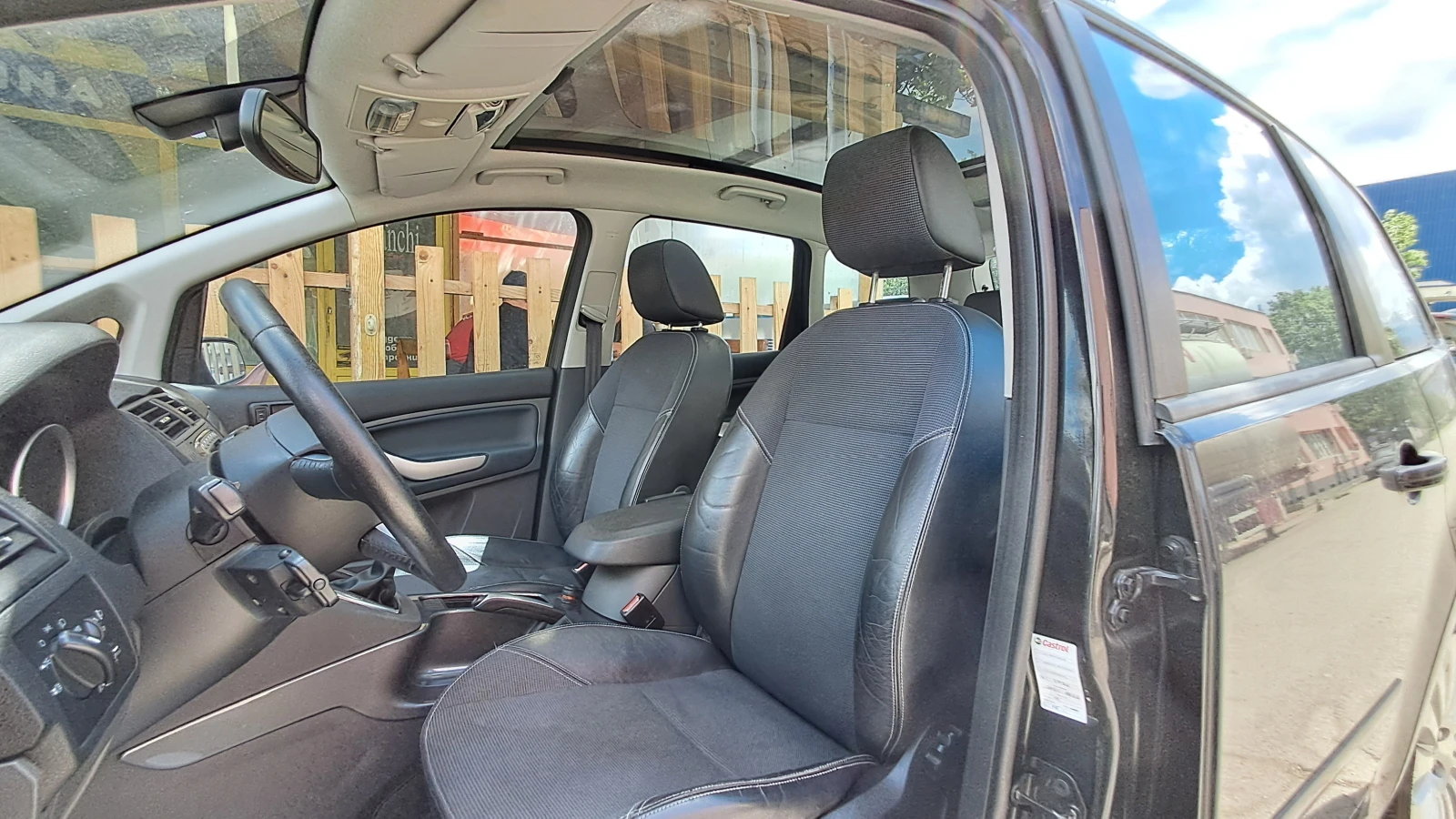 Ford C-max TITANIUM FULL РЕАЛ КМ ИЗКЛЮЧИТЕЛЕН СЕРВИ КНИЖ КОЖА, снимка 7 - Автомобили и джипове - 54525700