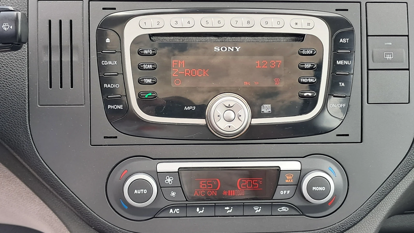 Ford C-max TITANIUM FULL РЕАЛ КМ ИЗКЛЮЧИТЕЛЕН СЕРВИ КНИЖ КОЖА, снимка 11 - Автомобили и джипове - 54525700