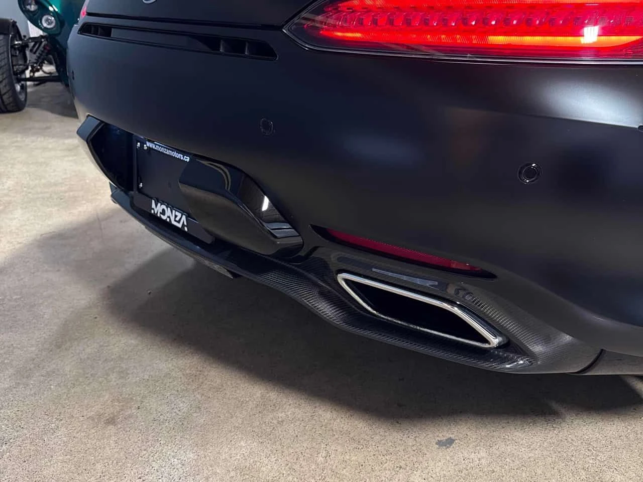 Mercedes-Benz AMG GT C V8 BITURBO| BURMESTER| HUD| 360| 2 КЛЮЧА, снимка 7 - Автомобили и джипове - 54641288