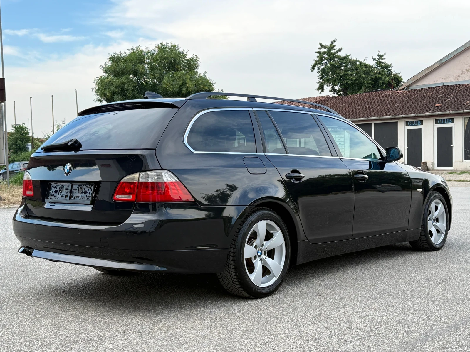 BMW 525 M57 На задно, снимка 7 - Автомобили и джипове - 54873523
