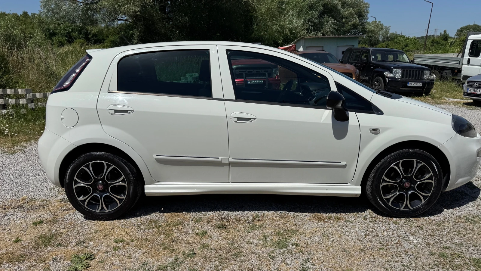 Fiat Punto 1.4 sport Grande punto , снимка 6 - Автомобили и джипове - 55099519