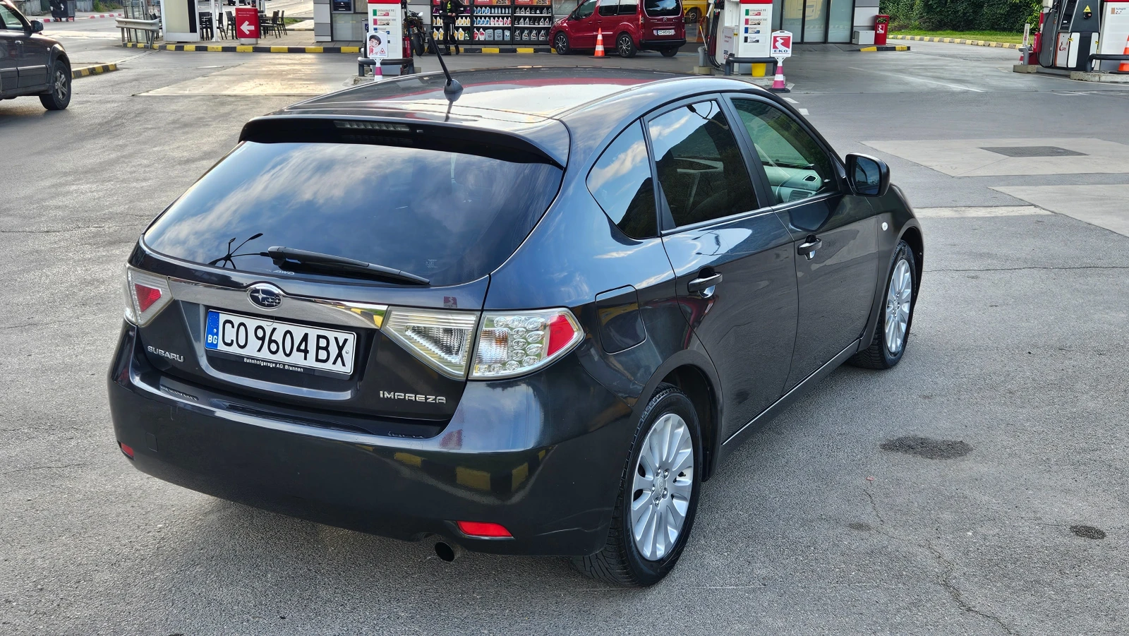 Subaru Impreza 2.0 AWD/KLIMATRON/FACELIFT, снимка 6 - Автомобили и джипове - 55339740