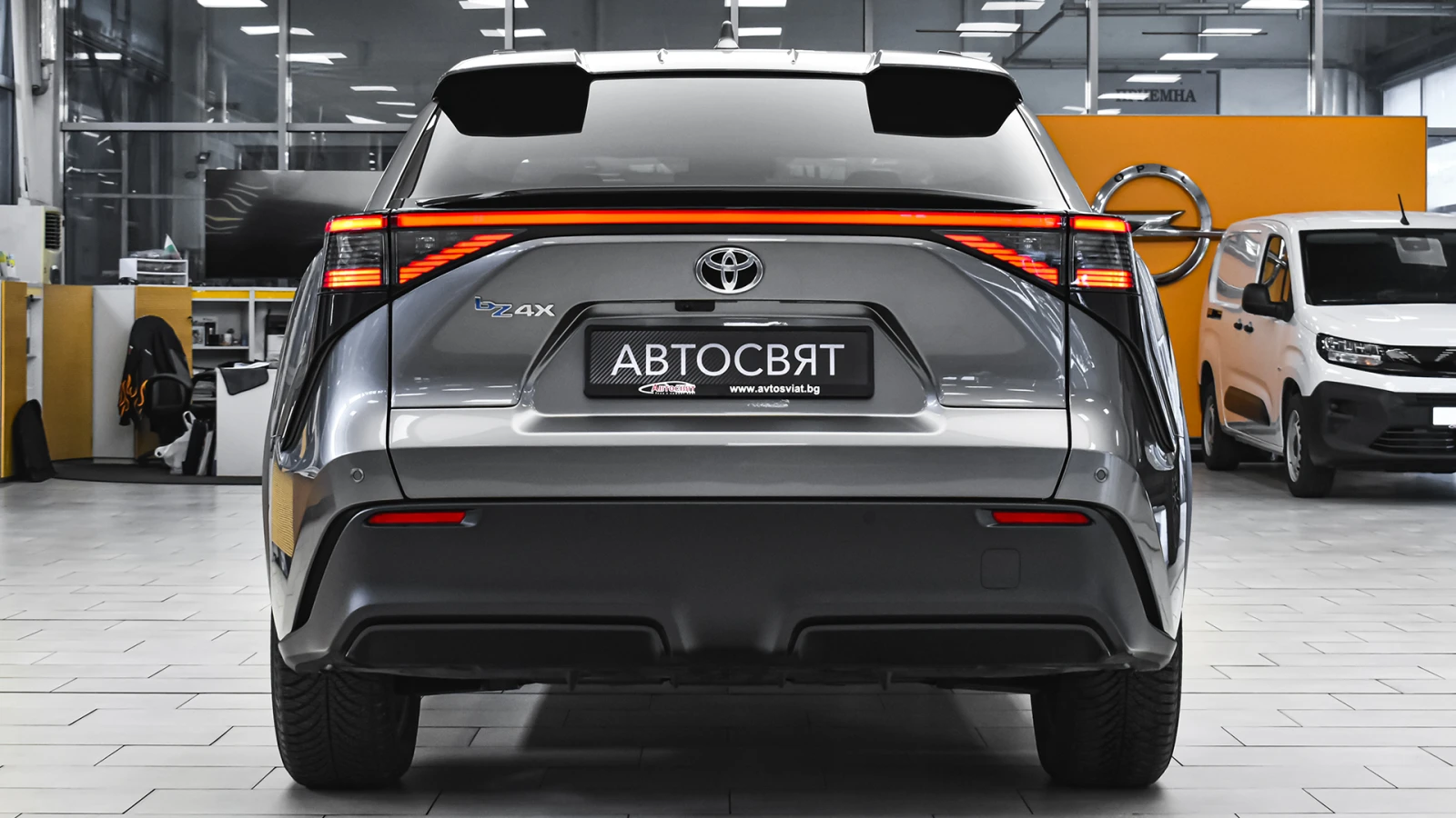 Toyota bZ4X Comfort 71.4 kWh BEV, снимка 3 - Автомобили и джипове - 56103773