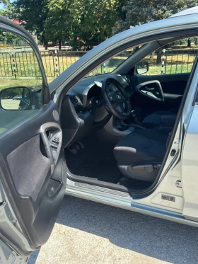 Toyota Rav4 2.2D4D, снимка 4