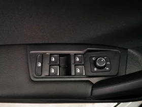 VW Tiguan 2.0 TDI SCR DSG 4MO Highline - 63400 лв. - 12217720 13