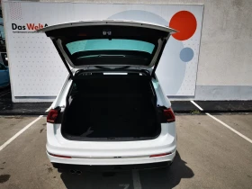 VW Tiguan 2.0 TDI SCR DSG 4MO Highline - 63400 лв. - 12217720 9