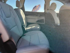 Kia Telluride 3.8L 6 Front-wheel Drive - 35100 лв. / 17946.35 € - 42434961 4