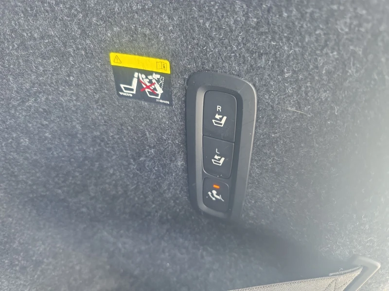 Volvo XC40 2.0Т 190кс R-Design, снимка 15 - Автомобили и джипове - 51552099