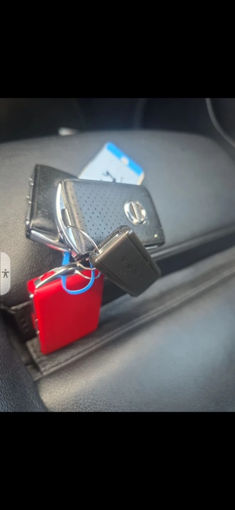 Volvo XC40 2.0Т 190кс R-Design, снимка 17 - Автомобили и джипове - 51552099