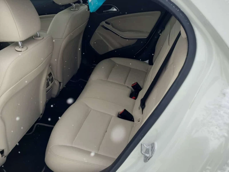 Mercedes-Benz GLA 250 * CARFAX *  ПАНОРАМА* ПОДГРЕВИ, снимка 9 - Автомобили и джипове - 53511131