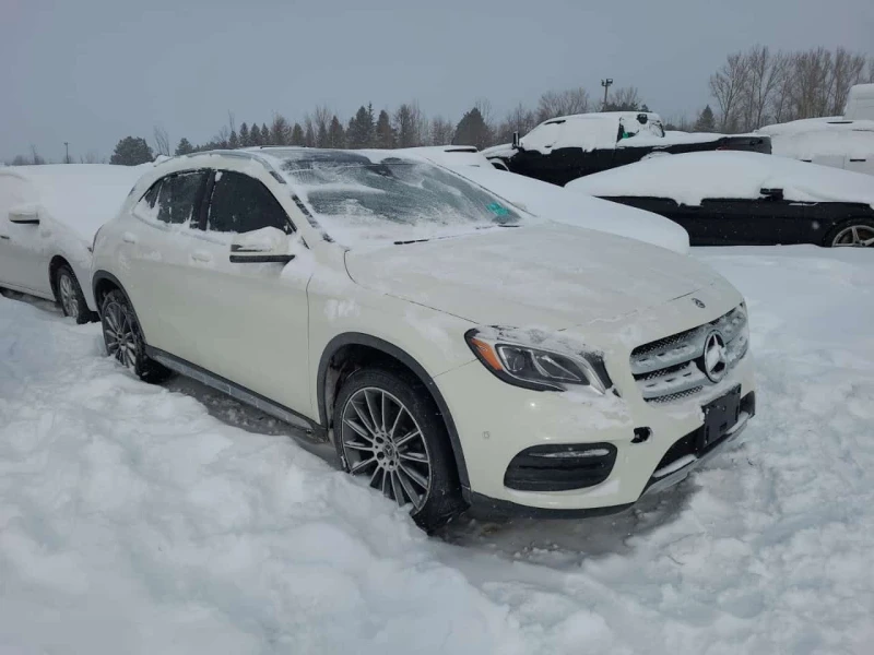 Mercedes-Benz GLA 250 * CARFAX *  ПАНОРАМА* ПОДГРЕВИ, снимка 2 - Автомобили и джипове - 53511131