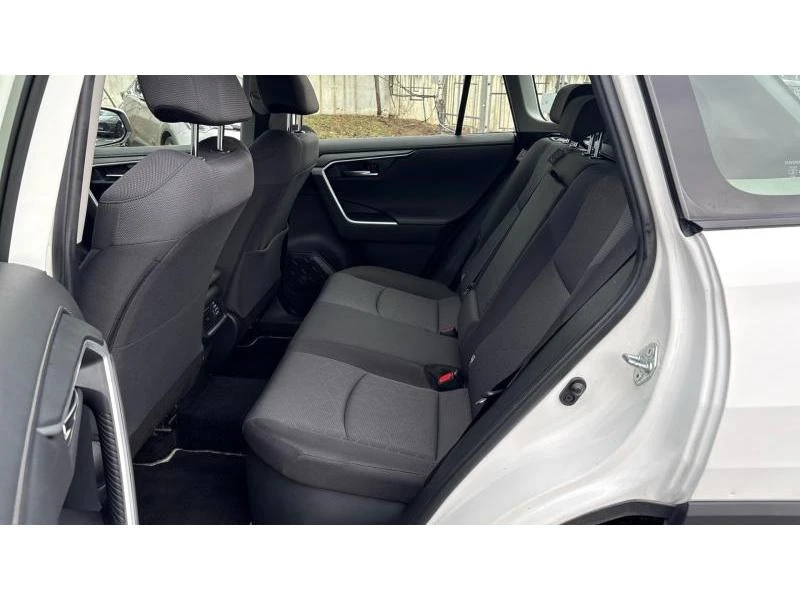 Toyota Rav4 2.5HYB EXECUTIVE 4X4, снимка 11 - Автомобили и джипове - 53496753