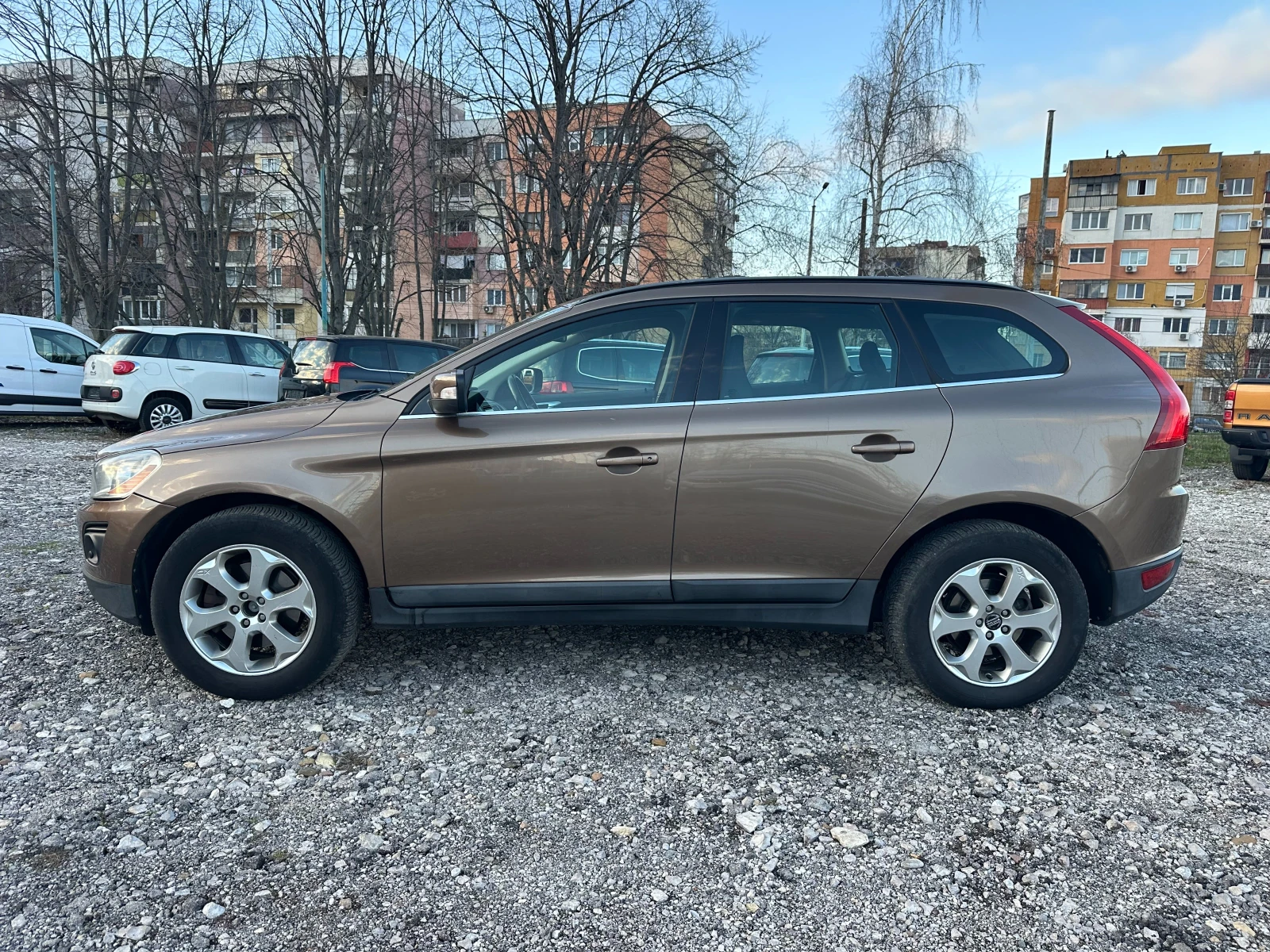 Volvo XC60 2.4TD163kc AUTOMAT ITALIA - изображение 2