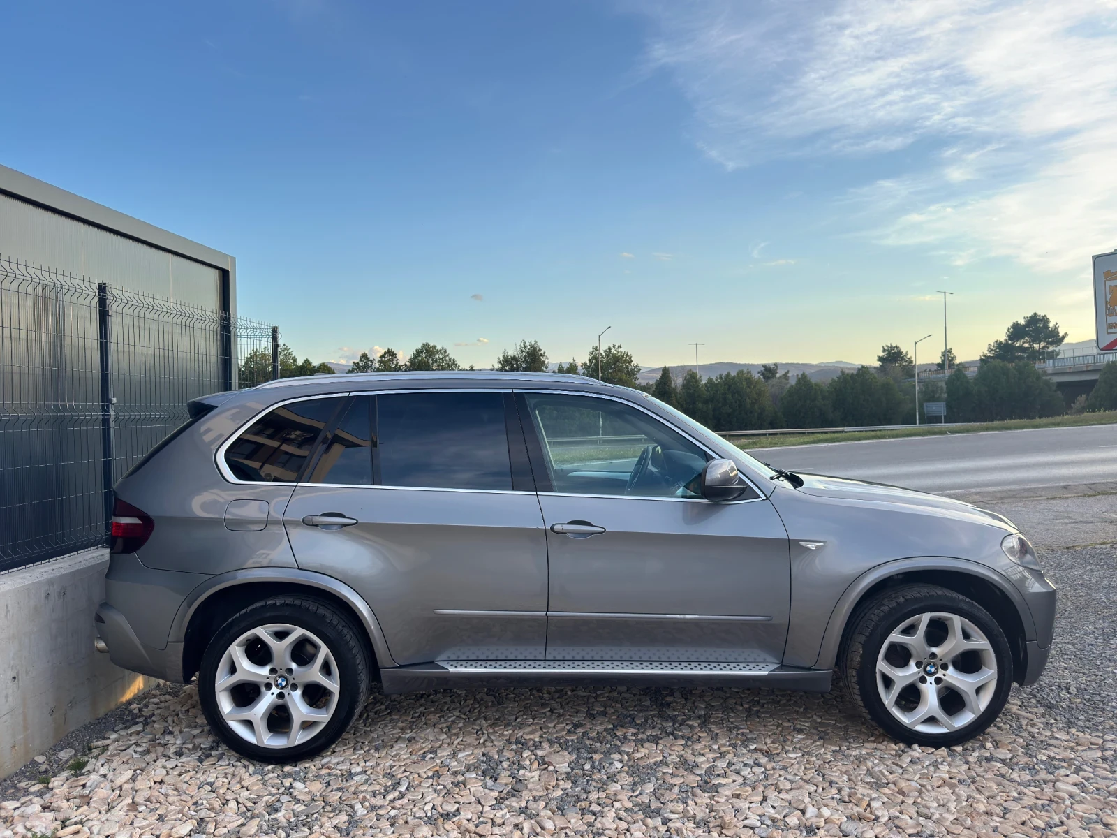 BMW X5 3.5D/SportPack/KEYLESS/HeadUP/PANO/6+ 1/ | Mobile.bg � ����������� 4