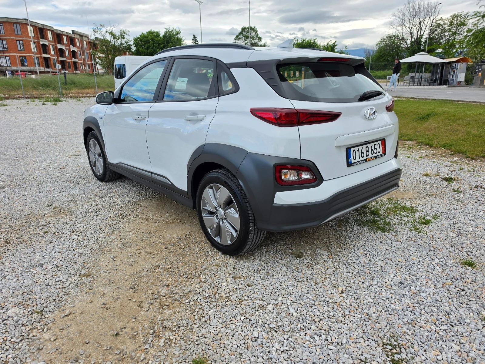 Hyundai Kona 64kWh, снимка 6 - Автомобили и джипове - 54584135