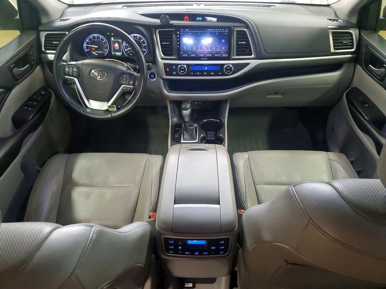 Toyota Highlander 3.5l Limited Platinum, снимка 8 - Автомобили и джипове - 54913956
