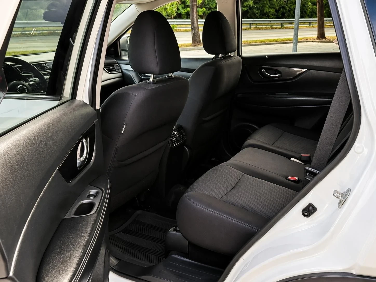 Nissan Rogue 2.5 4x4, снимка 11 - Автомобили и джипове - 55669410