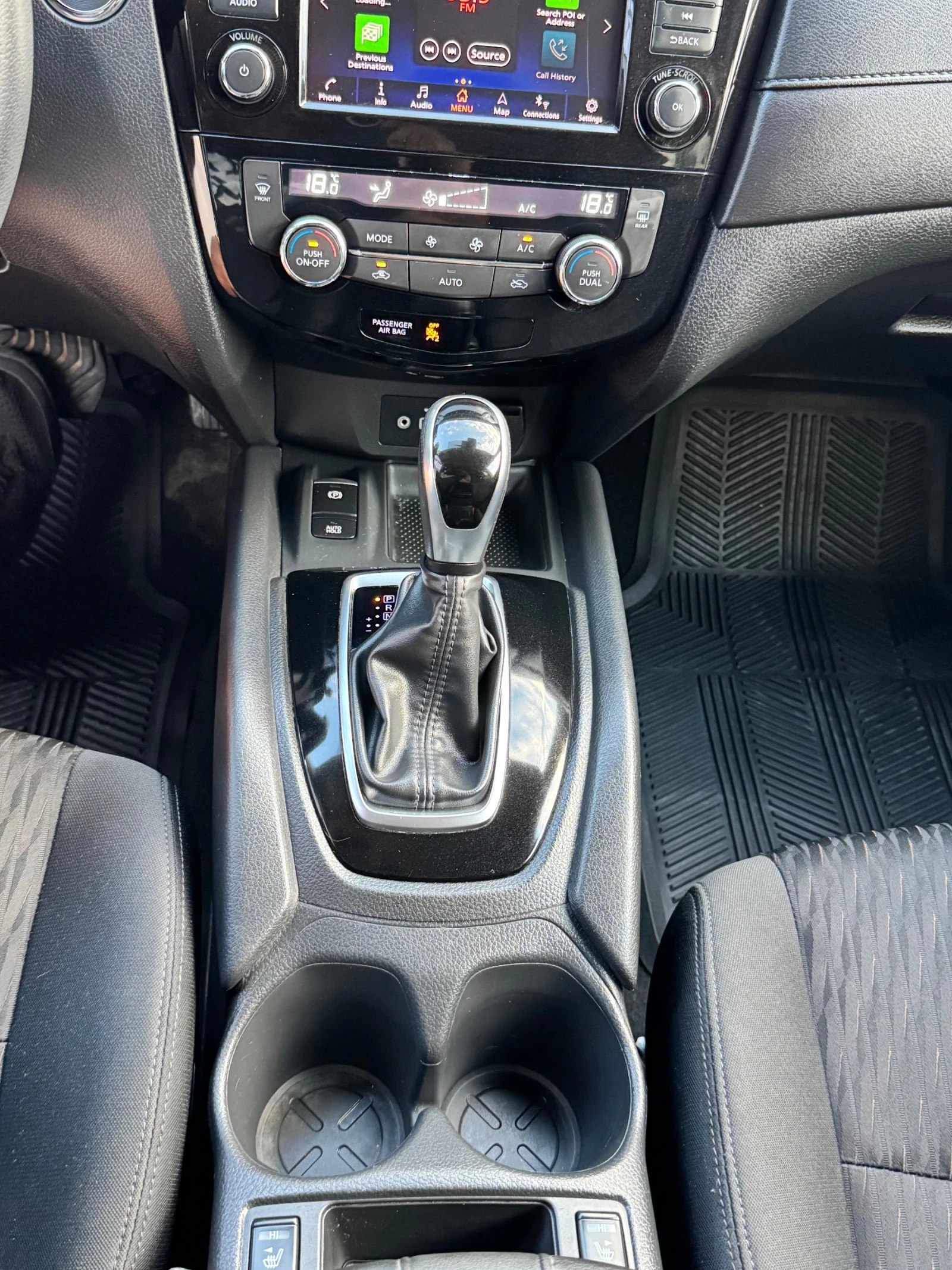 Nissan Rogue 2.5 4x4, снимка 16 - Автомобили и джипове - 55669410