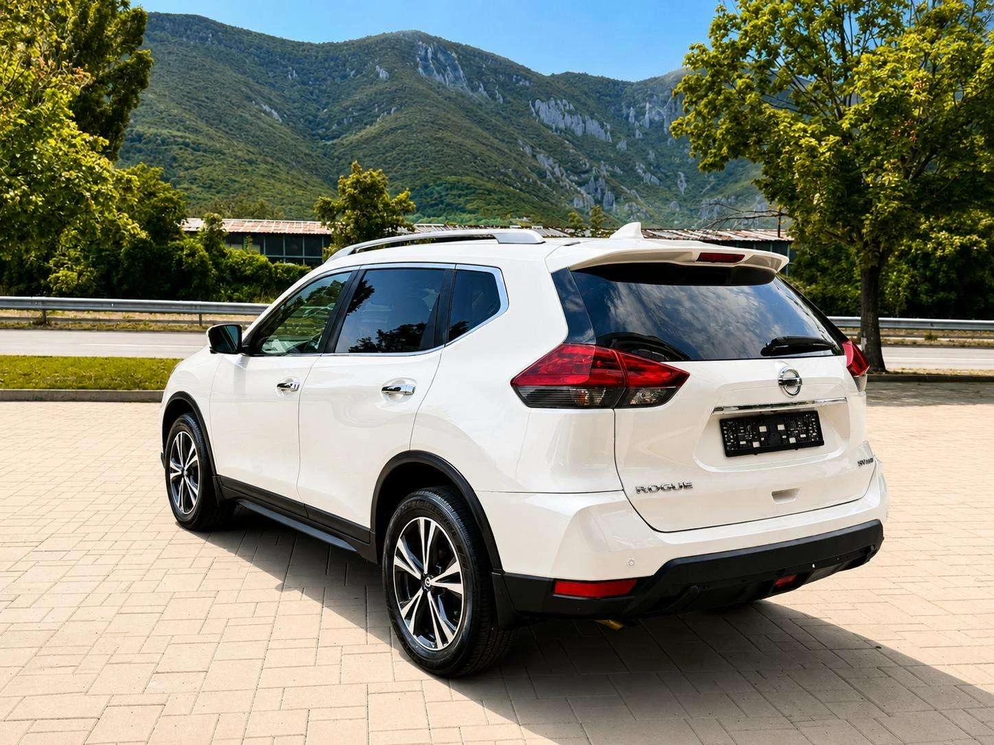 Nissan Rogue 2.5 4x4, снимка 6 - Автомобили и джипове - 55669410