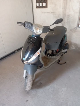  Piaggio Zip