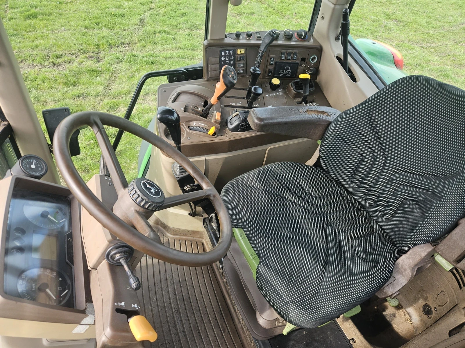 Трактор John Deere 6420, снимка 7 - Селскостопанска техника - 53931206