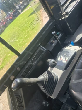 Багер Komatsu PC35MR, снимка 8