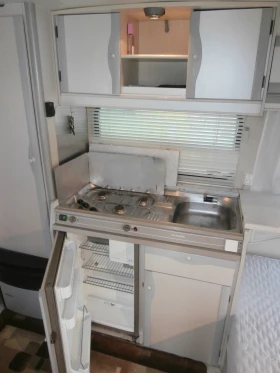  Adria  5   | Mobile.bg    2
