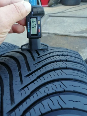 Гуми Зимни 205/60R16, снимка 7