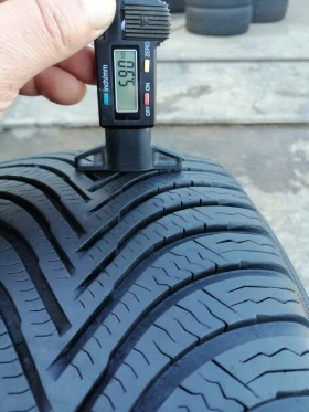Гуми Зимни 205/60R16, снимка 9