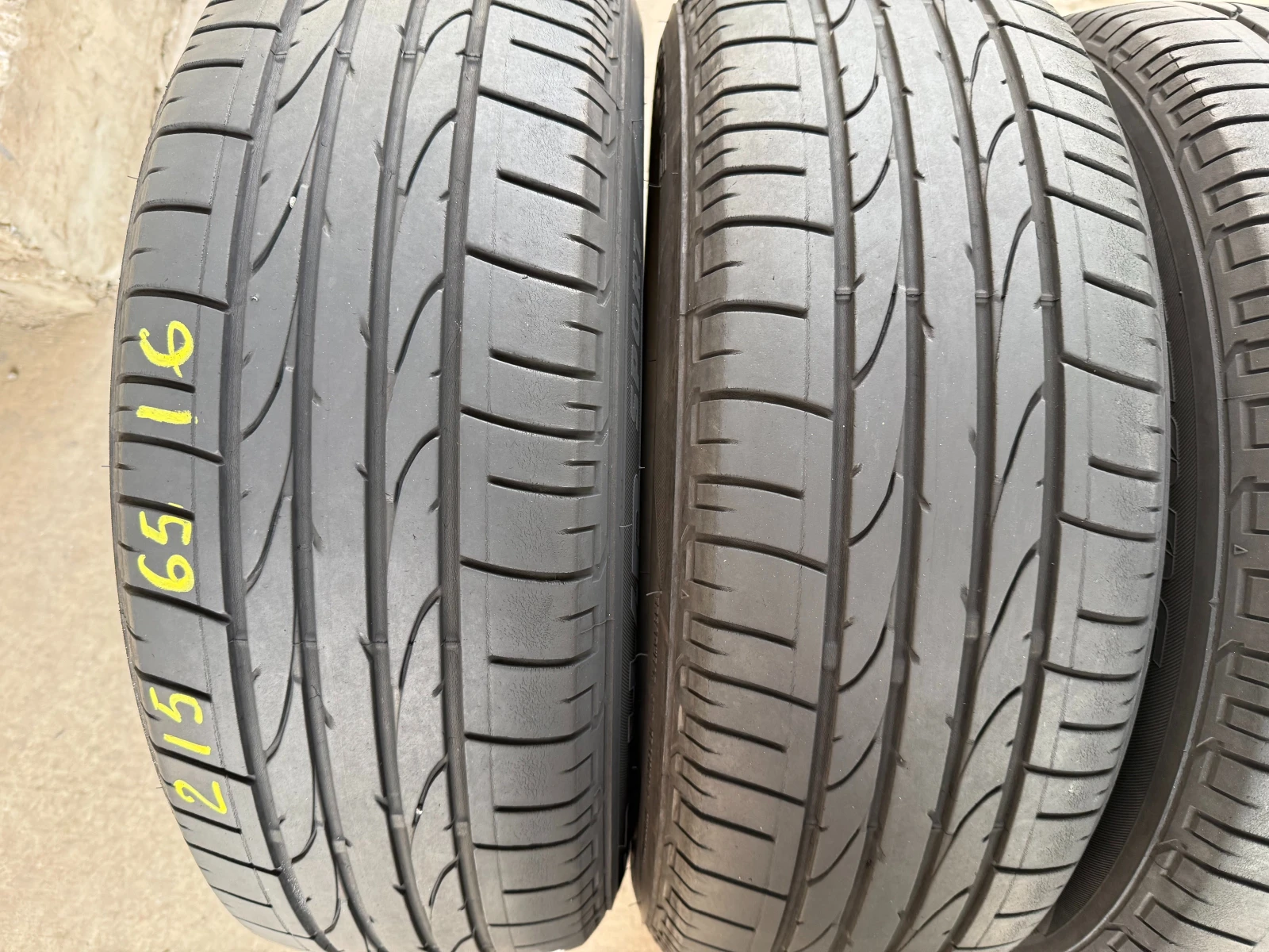 Гуми Летни 215/65R16, снимка 2 - Гуми и джанти - 53710506