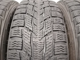 Гуми Зимни 215/60R17, снимка 4 - Гуми и джанти - 48526278