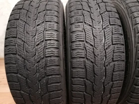 Гуми Зимни 215/60R17, снимка 2 - Гуми и джанти - 48526278