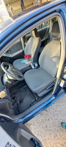 Toyota Yaris 6 скорости, снимка 12