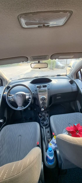 Toyota Yaris 6 скорости, снимка 10