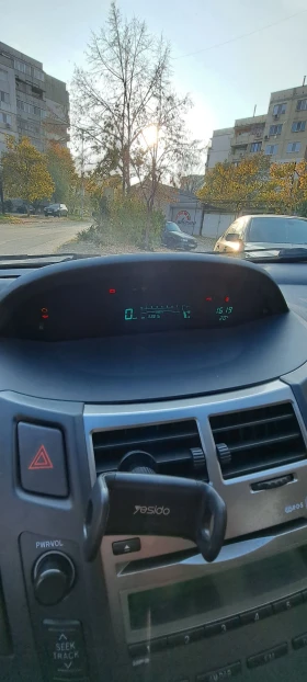 Toyota Yaris 6 скорости, снимка 9
