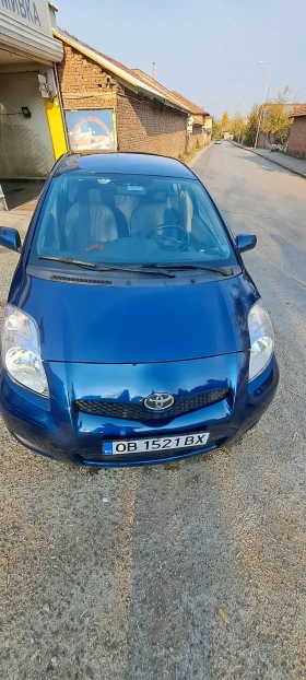Toyota Yaris 6 скорости, снимка 1