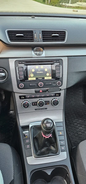VW Passat 1.6TDI, снимка 6