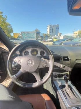 Mercedes-Benz C 220 Седан, снимка 12