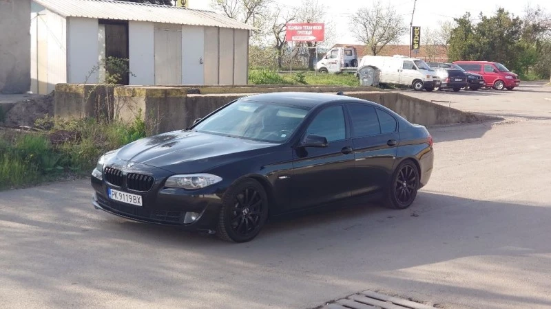 BMW 523 3.0, снимка 13 - Автомобили и джипове - 47235573