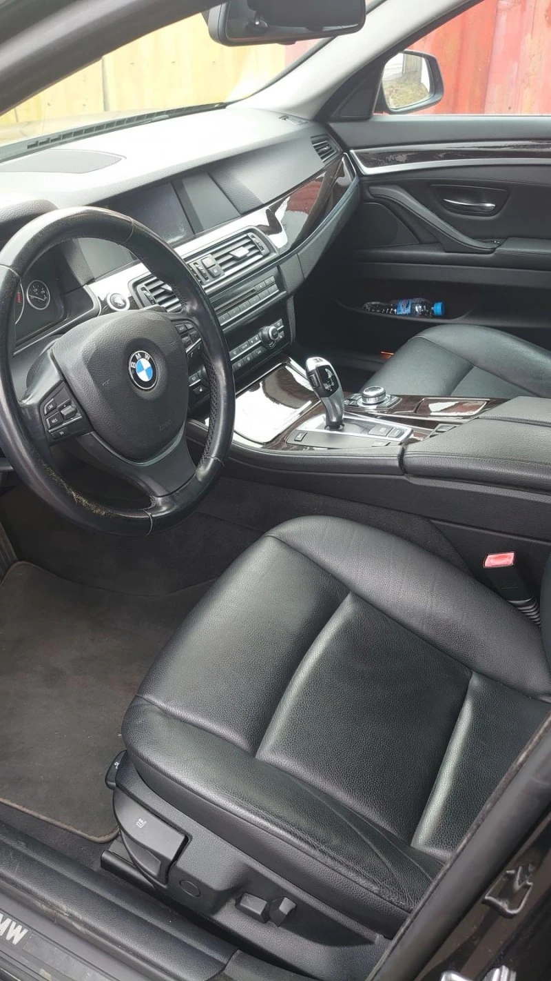 BMW 523 3.0, снимка 10 - Автомобили и джипове - 47235573