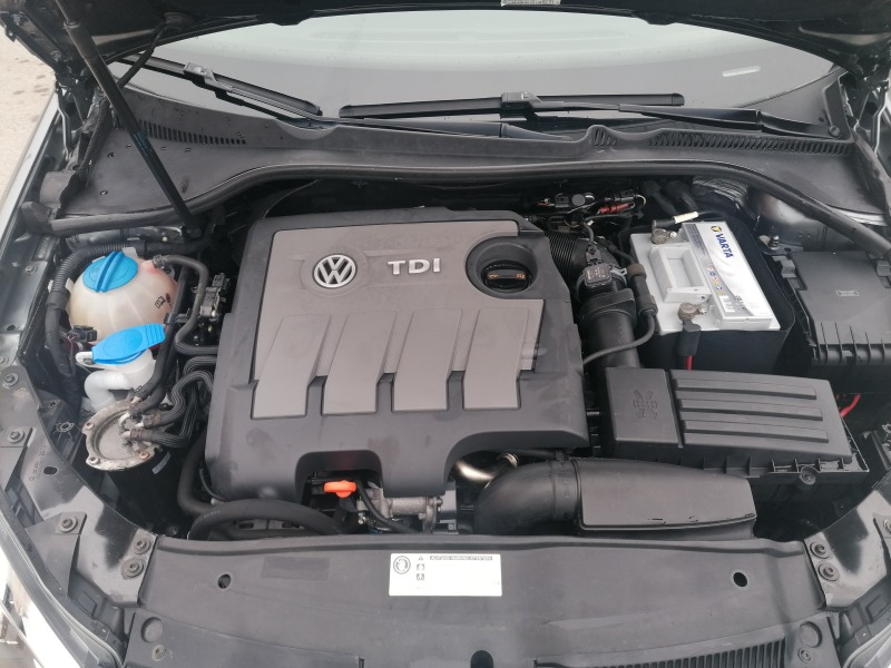 VW Golf 1.6 TDI 4MOTION, снимка 7 - Автомобили и джипове - 44493927