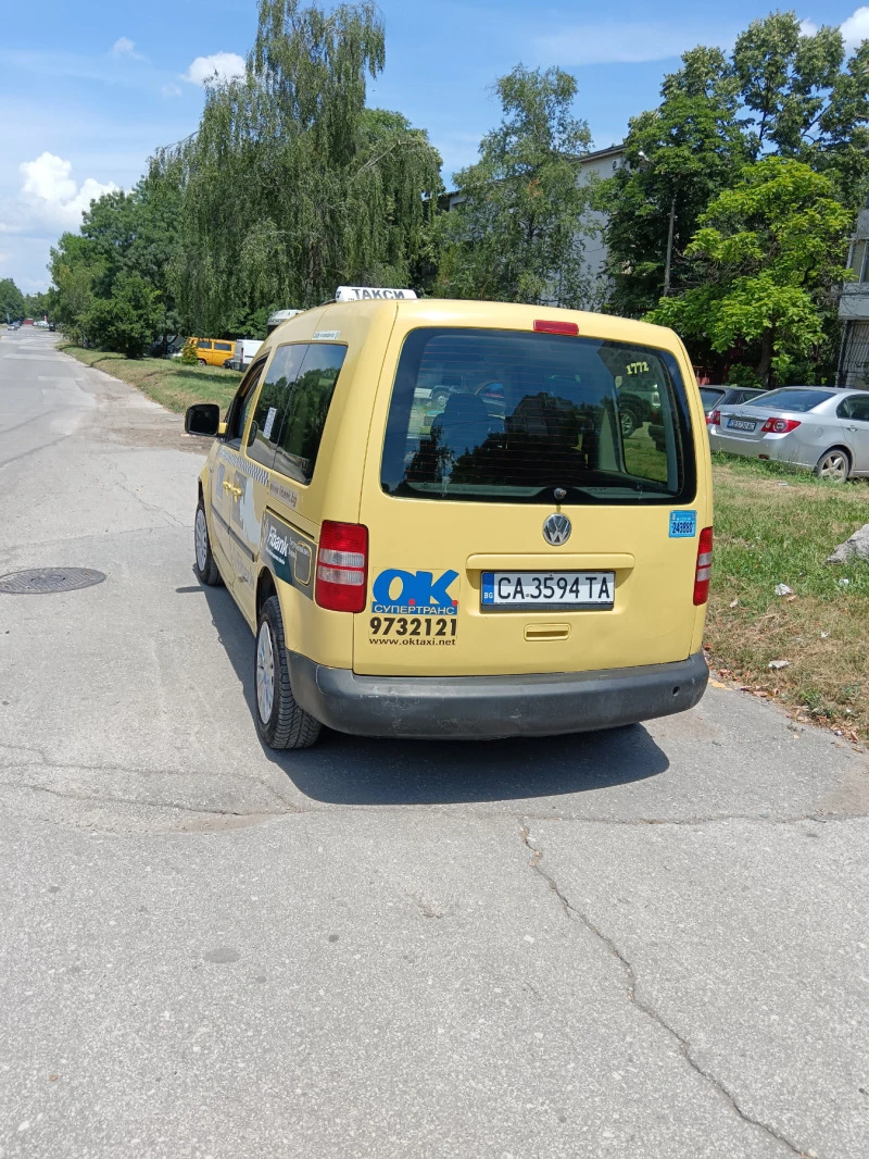 VW Caddy, снимка 2 - Автомобили и джипове - 47003825